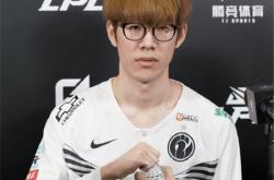 亚博-TheShy在皇家马德里比赛中爆冷，精彩发挥引发热议！的简单介绍