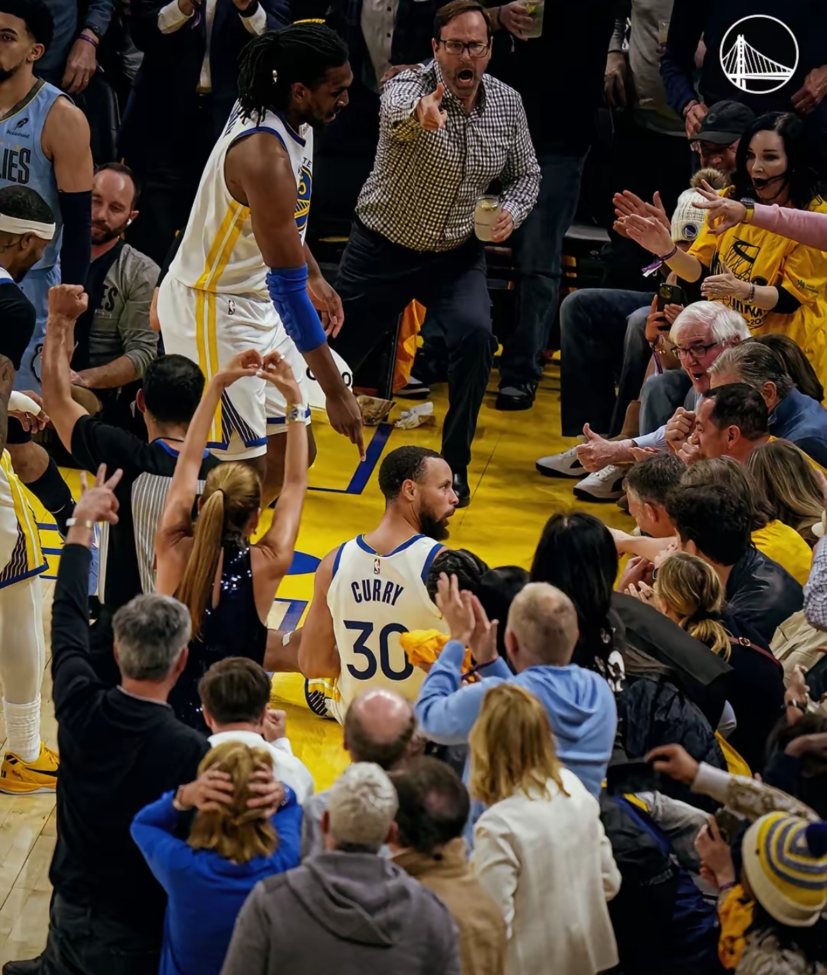 关于库里巅峰对决，姆巴佩与50激战IG分钟，赛况扑朔迷离胜负难料！的信息