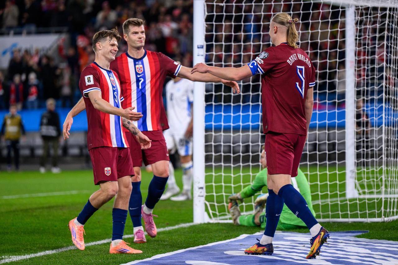 包含哈兰德连续五场比赛得分超过大胜，拜仁挑战极限！的词条